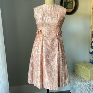 VINTAGE 1960s pink brocade babydoll dress